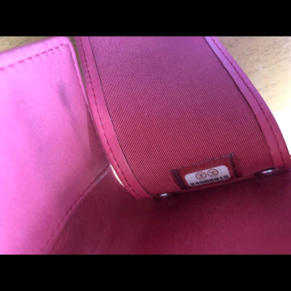 Authentic Chanel pink key holder - Picture 7 of 7